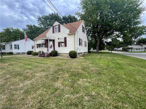 1528 Gladding Ave, Ashtabula, OH 44004 photo 2