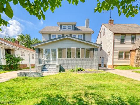 134 E 219th St, Euclid, OH 44123 photo 2