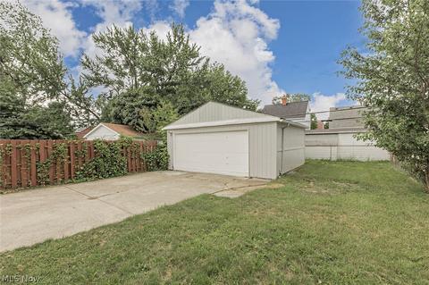 134 E 219th St, Euclid, OH 44123 photo 34