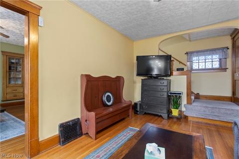 311 E Broad St, Elyria, OH 44035 photo 15
