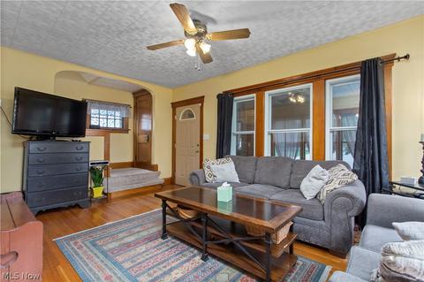 311 E Broad St, Elyria, OH 44035 photo 14