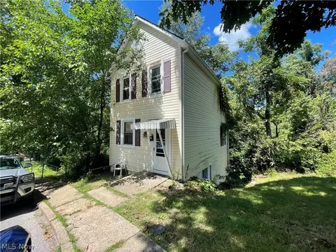 23 Springdale Ave, Wheeling, WV 26003 photo 1