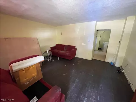 23 Springdale Ave, Wheeling, WV 26003 photo 3
