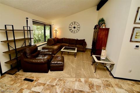 8535 Barbara Dr, Mentor, OH 44060 photo 9