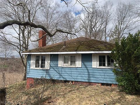 3379 Lake St, Beloit, OH 44609 photo 1