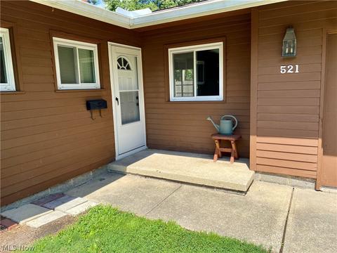521 Beeler Dr, Berea, OH 44017 photo 3