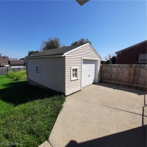 223 Wilson St, Struthers, OH 44471 photo 8