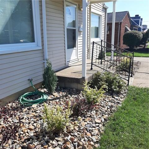 223 Wilson St, Struthers, OH 44471 photo 3