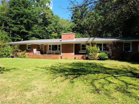9671 Wolfe Rd, Windham, OH 44288 photo 1