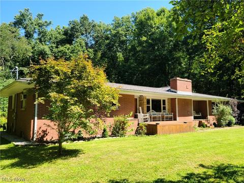 9671 Wolfe Rd, Windham, OH 44288 photo 3