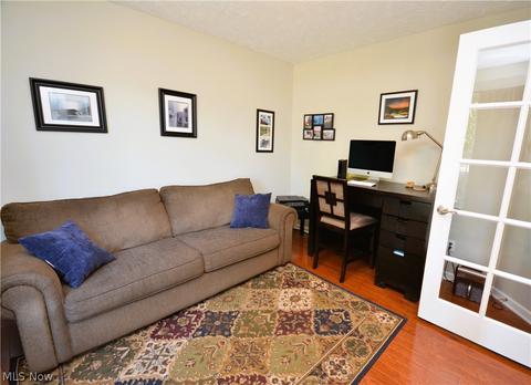 3785 Parkside Cir E, Lorain, OH 44053 photo 19