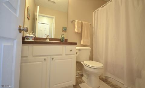 3785 Parkside Cir E, Lorain, OH 44053 photo 26