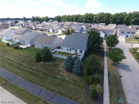 3785 Parkside Cir E, Lorain, OH 44053 photo 31