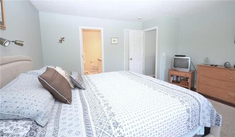3785 Parkside Cir E, Lorain, OH 44053 photo 12