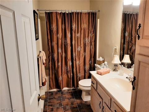 917 Hidden Valley Dr, Huron, OH 44839 photo 12
