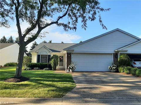 917 Hidden Valley Dr, Huron, OH 44839 photo 1