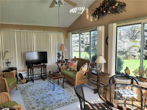 917 Hidden Valley Dr, Huron, OH 44839 photo 5