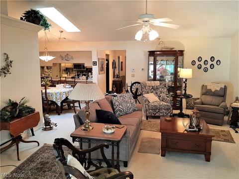 917 Hidden Valley Dr, Huron, OH 44839 photo 4