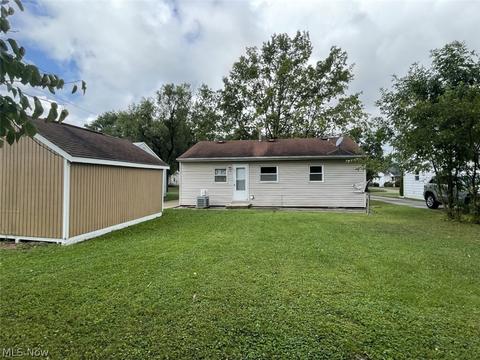 331 Pasadena Ave, Elyria, OH 44035 photo 3