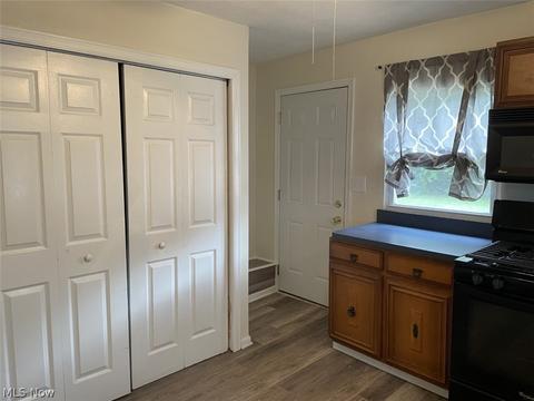 331 Pasadena Ave, Elyria, OH 44035 photo 6