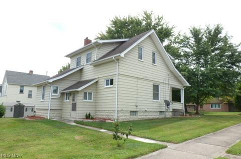 425 Sexton St, Struthers, OH 44471 photo 5