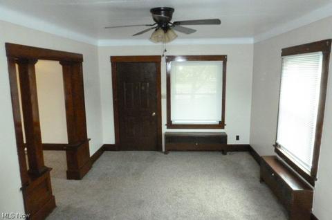 425 Sexton St, Struthers, OH 44471 photo 7