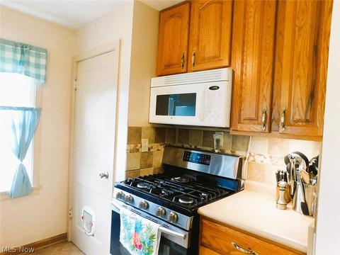 1200 E River St, Elyria, OH 44035 photo 13