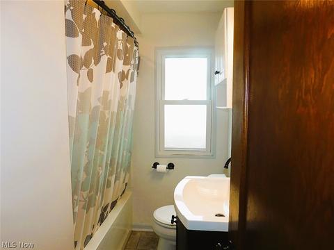 1200 E River St, Elyria, OH 44035 photo 17