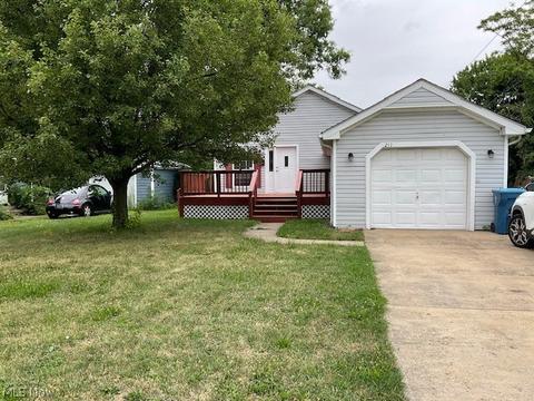 211 E 31st St, Lorain, OH 44055 photo 1