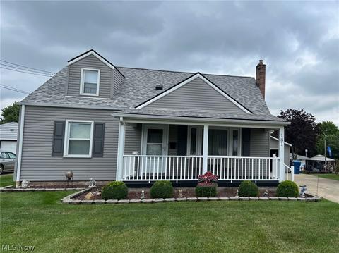 181 Helena Dr, Struthers, OH 44471 photo 1