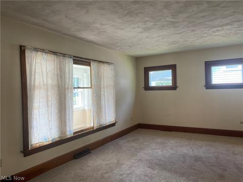 508 Lyndon Ave, Ashtabula, OH 44004 photo 7
