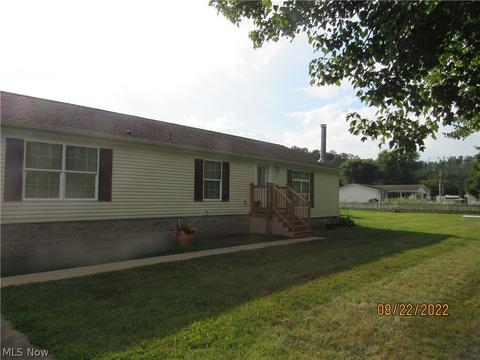 1724 Bridge St, Dresden, OH 43821 photo 1