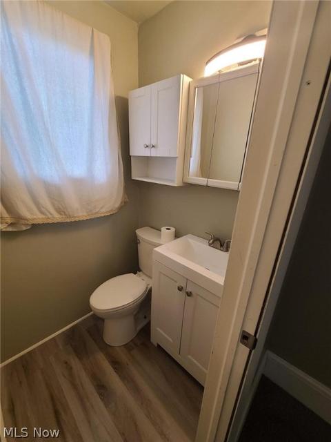 1136 E 16th St, Ashtabula, OH 44004 photo 5