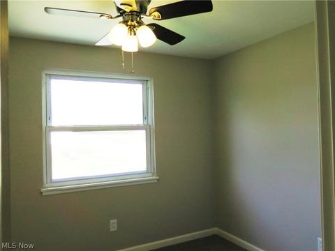 809 Wilder Ave, Elyria, OH 44035 photo 12