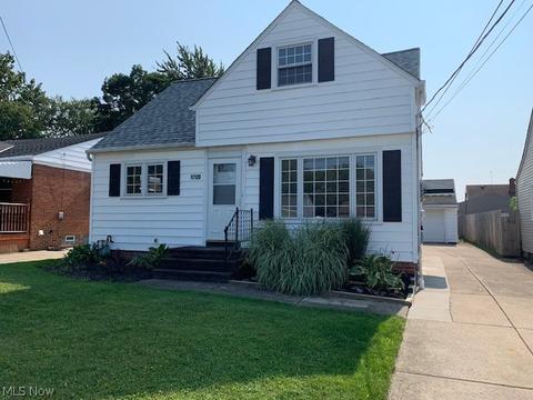1700 E 294th St, Wickliffe, OH 44092 photo 1