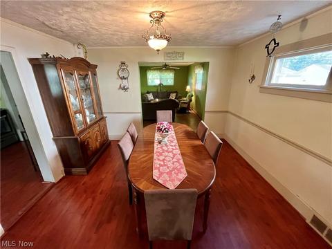 21845 Ivan Ave, Euclid, OH 44123 photo 4