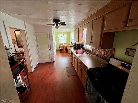 21845 Ivan Ave, Euclid, OH 44123 photo 3