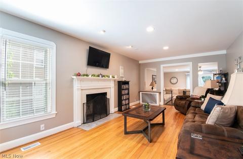 67 S Cadillac Dr, Boardman, OH 44512 photo 3