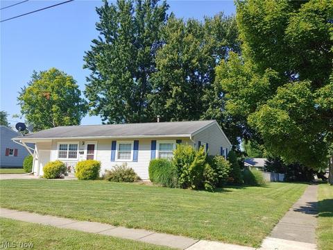 6202 Debra Dr, Lorain, OH 44053 photo 2