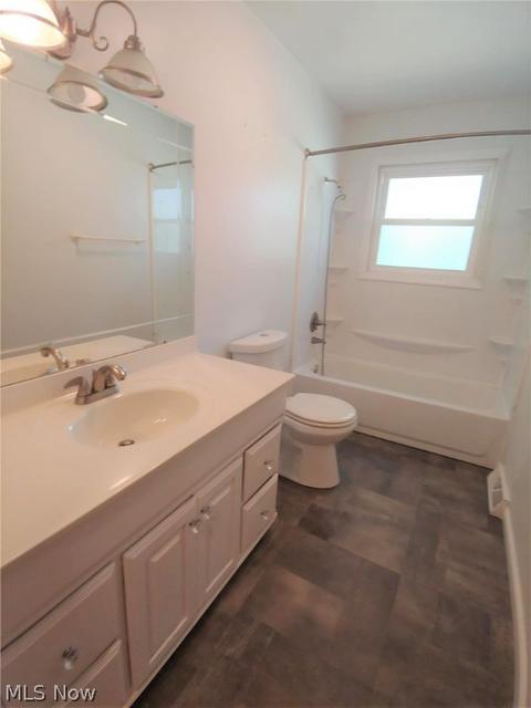 6202 Debra Dr, Lorain, OH 44053 photo 9