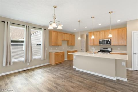 532 Cedar Crest Dr, Elyria, OH 44035 photo 9