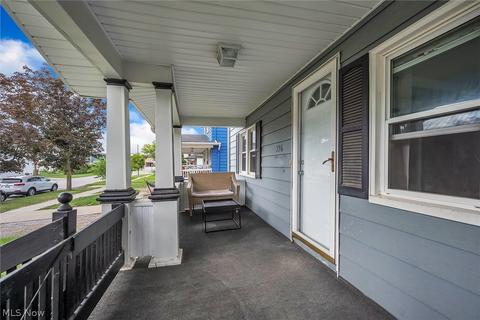 396 Prospect St, Elyria, OH 44035 photo 4