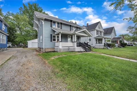 396 Prospect St, Elyria, OH 44035 photo 2