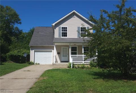 727 E 16th St, Ashtabula, OH 44004 photo 1