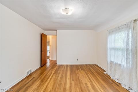 65 E 207th, Euclid, OH 44123 photo 16