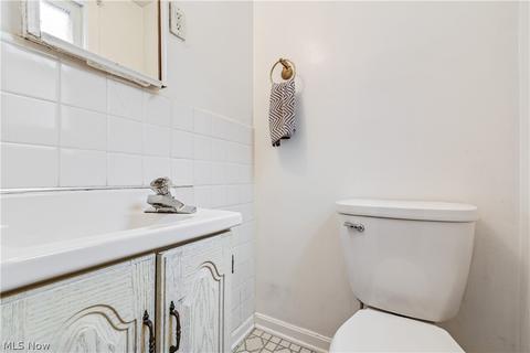 65 E 207th, Euclid, OH 44123 photo 11