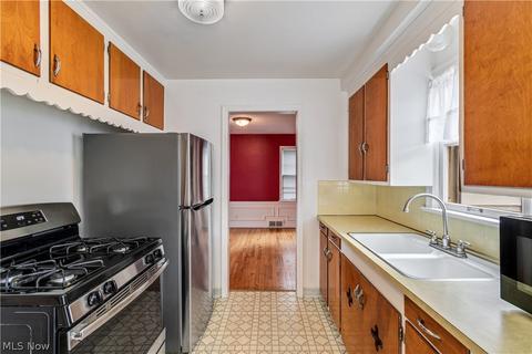 65 E 207th, Euclid, OH 44123 photo 8