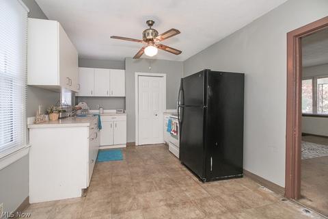 2542 E 32nd St, Lorain, OH 44055 photo 6