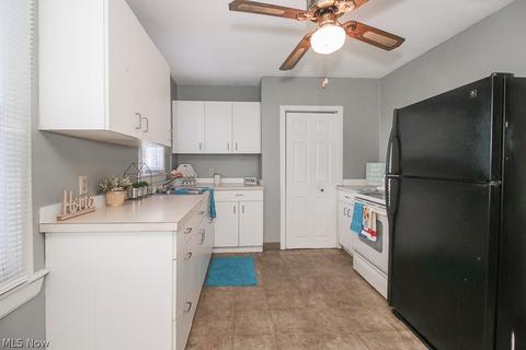 2542 E 32nd St, Lorain, OH 44055 photo 8