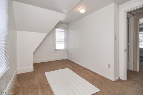 2542 E 32nd St, Lorain, OH 44055 photo 16